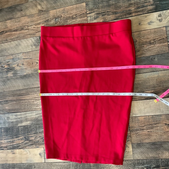 Torrid Scarlet Pencil Skirt - Picture 11 of 12